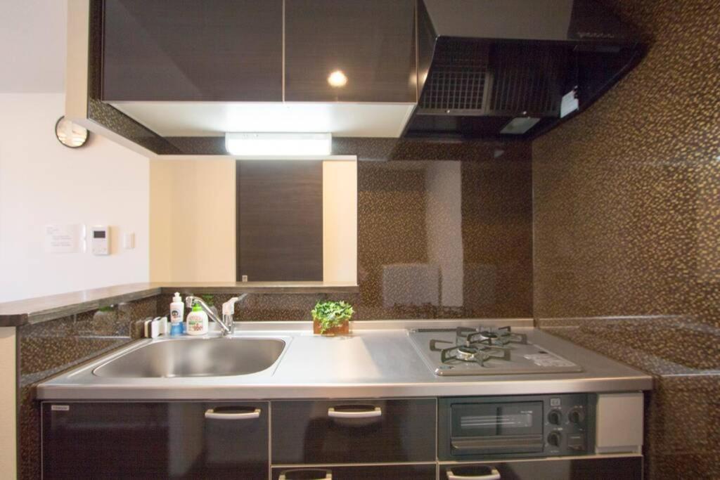 Apartamento ようこそ札幌へ! 大通公園まで地下鉄10分 定員6名 Firetv完備 1階はセコマ Exterior foto