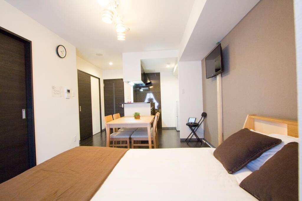 Apartamento ようこそ札幌へ! 大通公園まで地下鉄10分 定員6名 Firetv完備 1階はセコマ Exterior foto