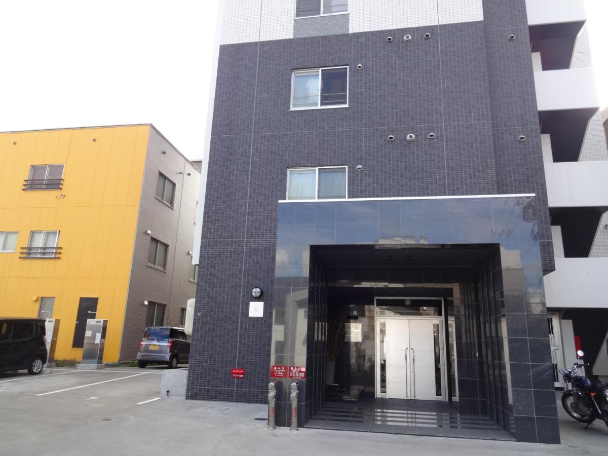 Apartamento ようこそ札幌へ! 大通公園まで地下鉄10分 定員6名 Firetv完備 1階はセコマ Exterior foto